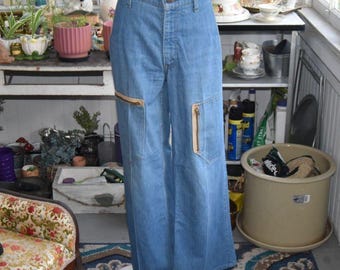 Vintage 70s Levi's Orange Tab Wide Leg Cargo Jeans High Rise 32x27.5 USA