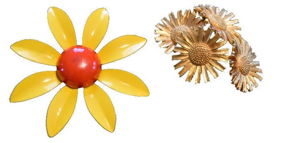 Vintage 1960s Enamel Flower Pins (Set of 2)/60s Pi