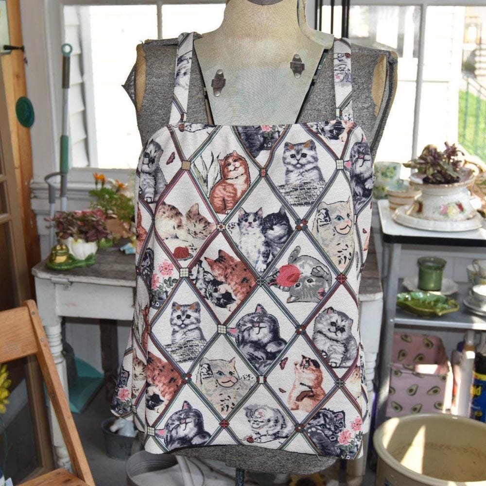 Vintage kitten tank top main image 1