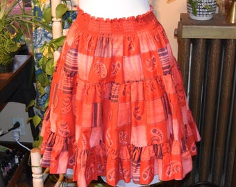 Minifalda vintage de cintura elástica de los años 70, diseño del oeste en rojo, talla pequeña-mediana