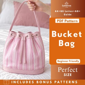 Può includere: Una borsa a secchiello a righe rosa e bianche con chiusura a coulisse, occhielli in metallo e un unico tracolla. L'immagine include il testo: SoftPrint LAB, A4+US Letter+A0+ Guide, PDF Pattern, Bucket Bag, Beginner Friendly, Perfect SIZE, INCLUDES BONUS PATTERNS.