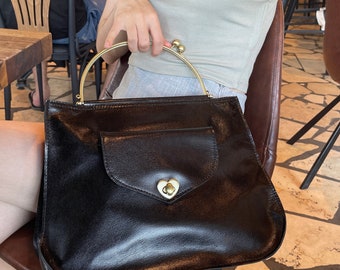 Black handbag with heart shaped lock, kisslock black Leather purse, Women's cross body purse