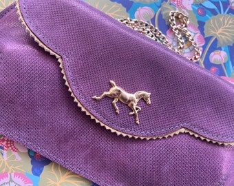 Clutch de cuero violeta brillante con caballo dorado, bolso de noche de caballo, bolso de cuero púrpura, regalo para mamá, bolso de dama de honor, bolso hecho a mano