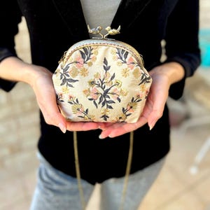 Mini bolso vegano con flores bordadas, bolso para damas de honor, bolso para niñas, billetera linda, bolso con broche de pájaros