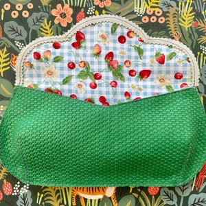 Bolso de cuero verde para dama de honor, clutch de cuero con pájaros, bolso de noche con fresas, clutch de cuero verde, clutch de dama de honor, bolso bandolera verde