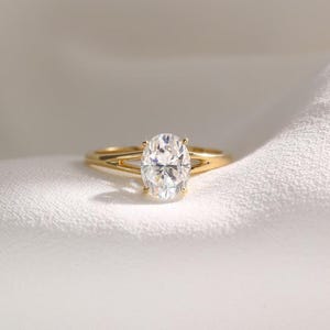 Solid Gold Split Shank Oval Cut Moissanite Engagement Rings, Solitaire Promise Ring, Minimalist Proposal Ring, Daily Wear Classic Style Ring