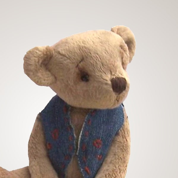 Bertram teddy bear plush sewing kit.   Makes 9 inch traditional ted.