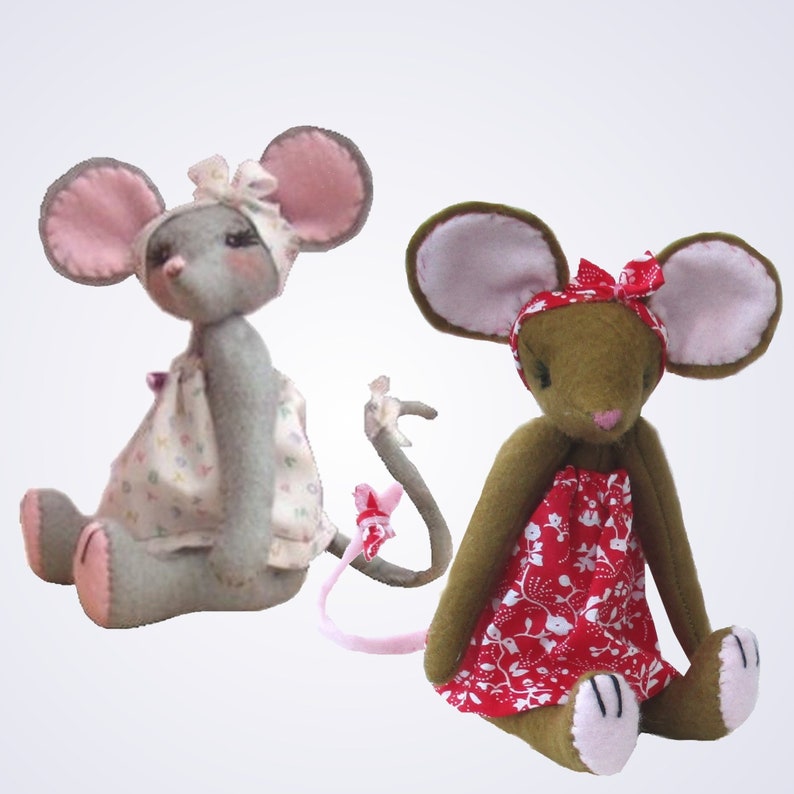 Miss Stitch soft toy felt mouse sewing kit image 1