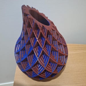 Vase 3D Printed Modern Home Decor Holder for Flowers, Unique Minimalist Table Centerpiece Gift