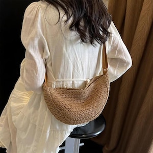 Straw Crossbody Bag – Korean Style Woven Beach Shoulder Bag for Women