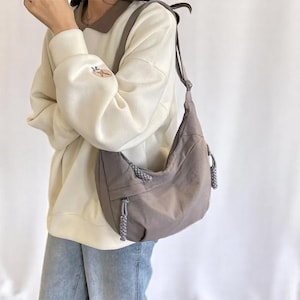 Sac à bandoulière en nylon pour femme - Grand fourre-tout de voyage, sac à main hobo décontracté, style créateur, édition 2025
