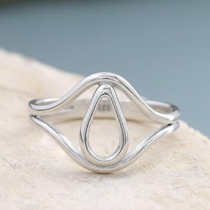 Anello minimalista a forma di onda e goccia in argento sterling 925 massiccio, anello a fascia sovrapposta a forma di uovo ispirato all'oceano, gioiello moderno fatto a mano per donna.