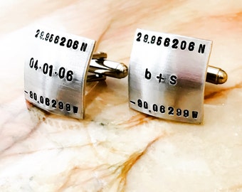 Box included Message Custom Cuff Links - Personalized - Round Stamped Cufflinks - Your Name, Quote - Personalized Stamped Cufflinks