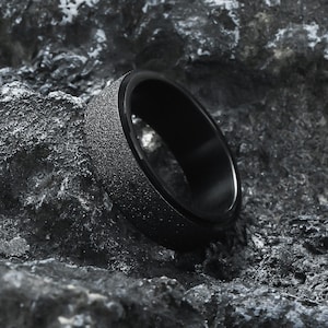 Frosted Spinner Ring for Men – Matte Fidget Ring in Black or Silver, Minimalist Scrub Anxiety Ring for Stress Relief, Calming Gift for him