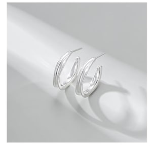 Sterling Silver Chunky Hoop Earrings: Minimalist Huggie Hoops, Thick 925 Silver Hoops, Everyday Statement Hoops, Lightweight Earrings