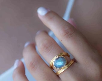 Anillo de labradorita arcoíris ~ Piedra preciosa ~ Natural ~ Bañado en oro de 18 k ~ Joyería ~ Hecho a mano ~ Piedra natal de febrero