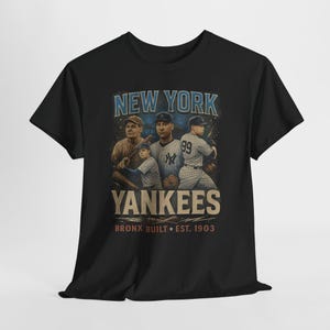 Majestic New York Yankees T-shirt 2001 men's xl navy blue what graphic top shirt