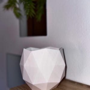 3D-utskriven vit geometrisk blomkruka – minimalistisk design för modern heminredning