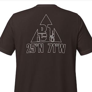 Bermuda Dreieck Unisex T-Shirt, 25N 71W Koordinaten Tee, Mystery Lage, Grafik Shirt, Geometrischer Straßen Stil