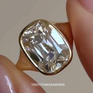 Old Mine 2.5 CT Elongated Cushion Cut Moissanite Engagement Ring Bezel Set 14K Solid Gold Solitaire Ring Wedding Ring Anniversary Ring Women