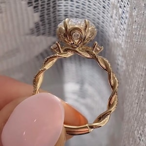 3 CT Oval Cut Vintage Moissanite Ring Oval Tulip Set Engagement Ring Art Deco 14K Gold Nature inspired Ring Wedding Ring Anniversary Ring