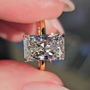 4 CT Radiant Cut Solitaire Ring Radiant Moissanite Engagement Ring 14K Solid Gold Wedding Ring Anniversary Ring Promise Ring Gift For Her