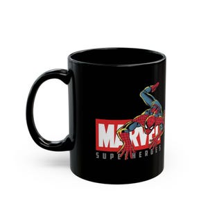 Taza negra de Spider-Man de 325 ml (11 oz) imagen 4