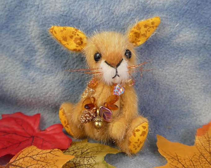 3" Adorable Tiny Miniature Artist Bunny Rabbit Bear *Bramber Bears* Audra