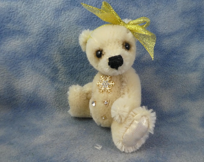 Crysta 4" OOAK Miniature Mohair Snowflake Artist Bear *Bramber Bears