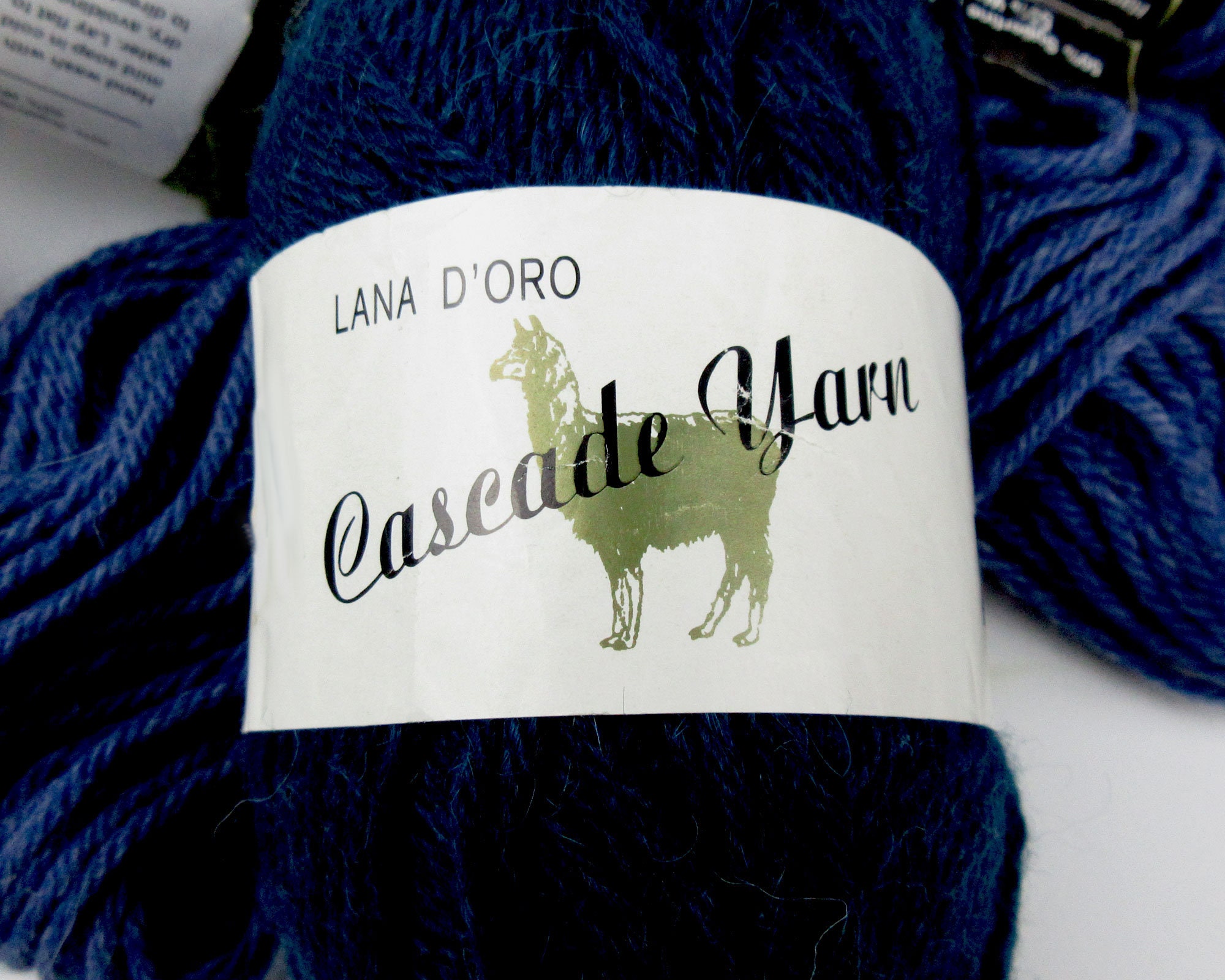 Cascade Yarns Lana D'oro, Superfine Alpaca and Wool, Light Worsted