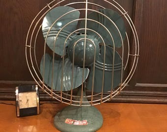 Dominion oscillating fan, all metal single speed 4 blade desk fan #2012 Mansfield Ohio. Green, good air flow, open cage design made in USA.
