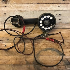Black Western Electric Co. Linemens phone, dial phone. Cool very good condition vintage clip on phone. Telephone Company line test equipment