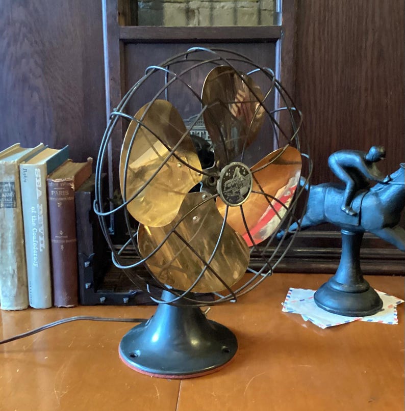 Emerson "Jubilee" fan, model 6250-D four blade single speed oscillating fan. Classic 1930s design, powerful. lubricated. Copper blades. bild 2