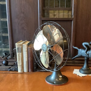 Emerson "Jubilee" fan, model 6250-D four blade single speed oscillating fan. Classic 1930s design, powerful. lubricated. Copper blades. bild 4