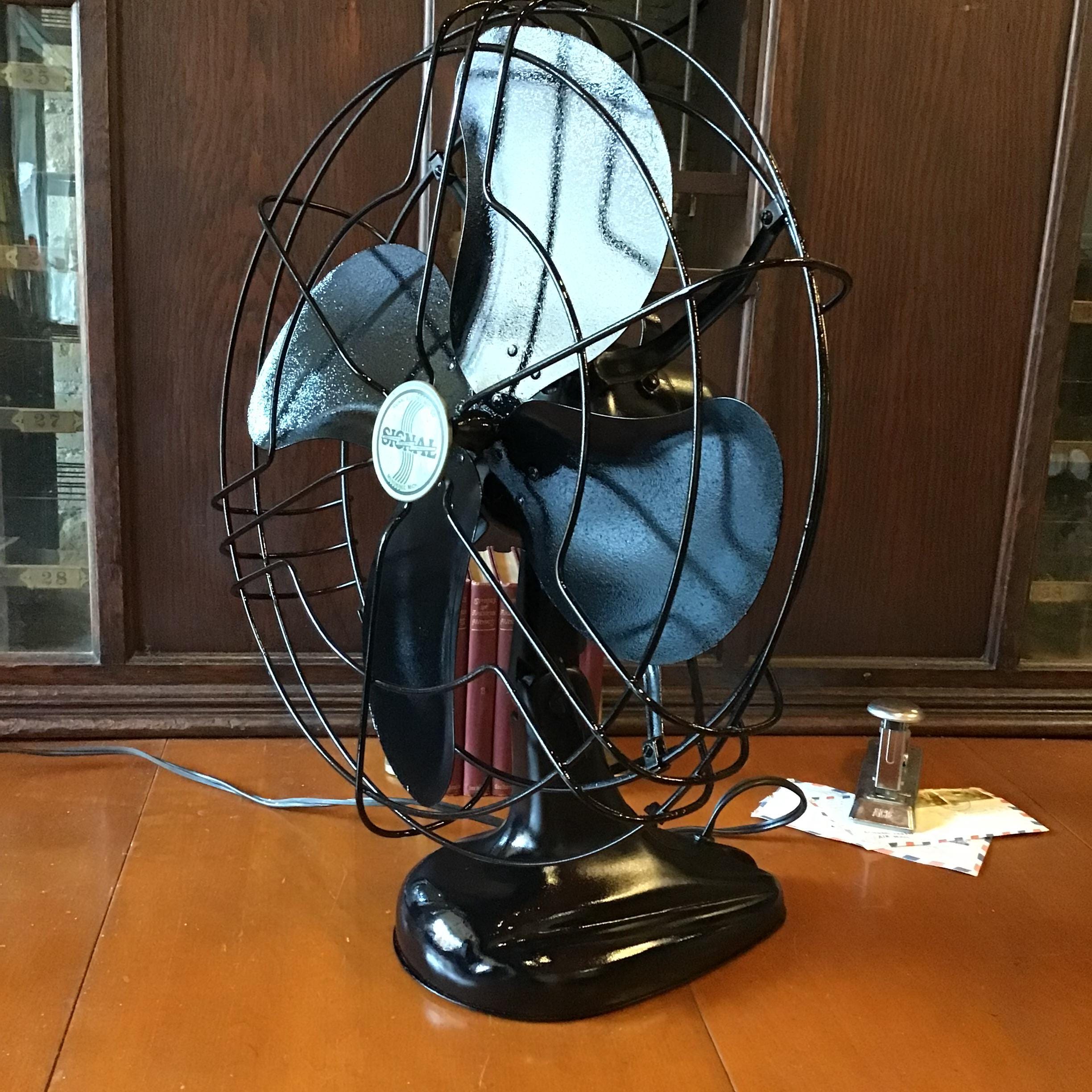 Vintage Signal Oscillating Fan: 16-inch, 3-speed, Open Cage Design