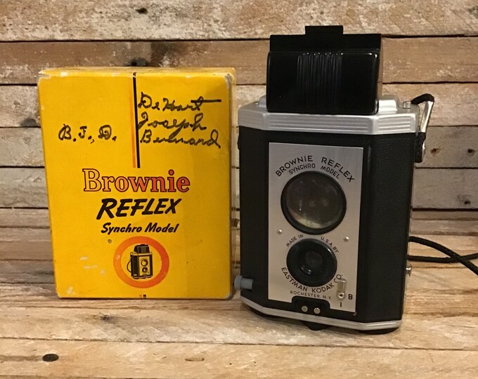 Brownie Reflex Camera Synchro Model in Box, Eastman Kodak Youth