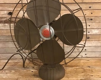 Antique Circa 1940 Arctic Aire Oscillating Model 1295, 12