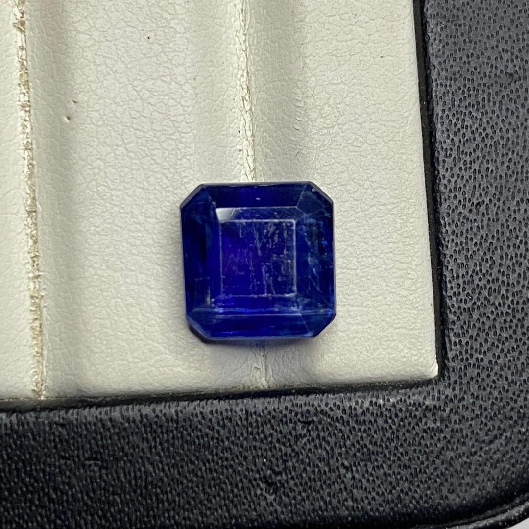 Pierre Kyanite Naturelle Bleu Royal 5,30 Ct - Qualité AAA, Ovale, Transparente, Sans Traitement, Du Népal