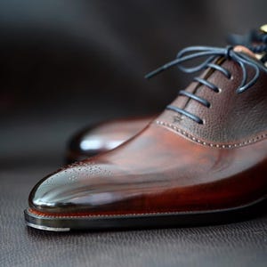 Handmade oxfords, Leather oxford shoes, Handcrafted oxfords, Men&#39;s oxford shoes, Vintage oxford shoes, Custom leather oxfords, Hand-stitched