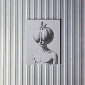 -Messer und die Melone | Surrealer Dark Art Print – Stimmungsvolles figuratives Poster, symbolisches KI-Kunstwerk für gewagte Interieurs – digitaler Download