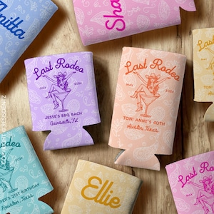 Personalized Last Rodeo bachelorette can cozies featuring a Western-themed design with a paisley background and a cowgirl in a martini glass. Customizable with names, event details, and available in multiple colors. Designed for slim and standard 12oz cans, these insulated drink holders are perfect for bachelorette parties, birthdays, and country music festivals.