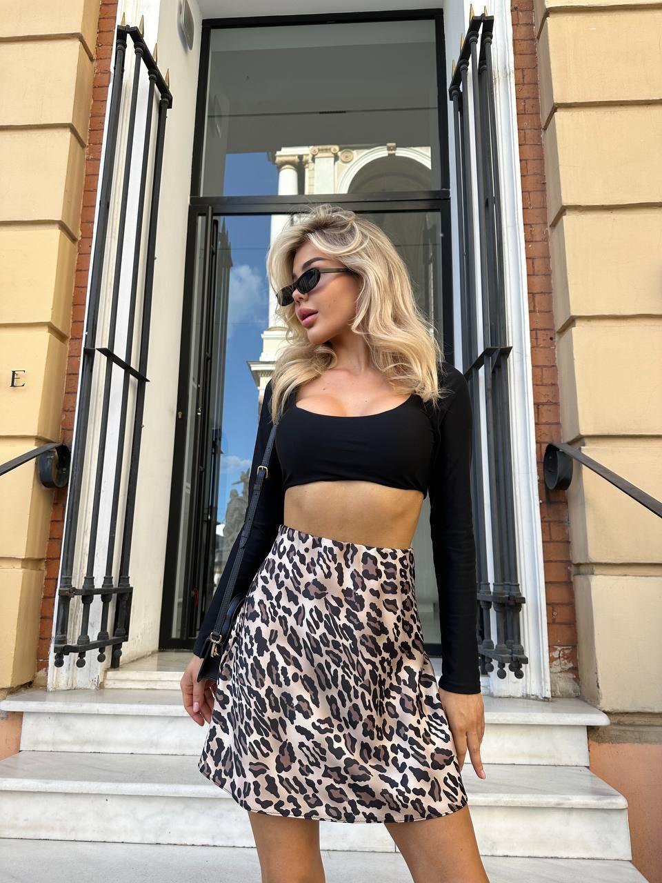 Pelle Nera Outfit Gonna Leopardata Corta Zara Gonna Leopardata