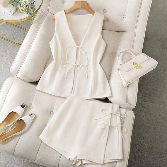 Completo gilet da donna in due pezzi: blazer senza maniche su