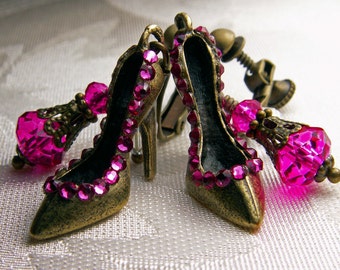 Hot Pink High Heel Shoe Charm Earrings, Marilyn Monroe Shoes, Fuchsia Pink, Clip-on Ear Clasps Antique Gold Bronze Charm Titanic Temptations