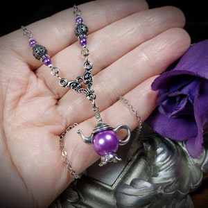 Pendentif de théière en perle violette, perle de cristal daméthyste, théière lilas charme collier victorien, théière antique en argent Titanic Temptations 21012 image 10