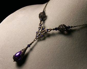 Collier victorien avec perles violettes, tour de cou gothique violet, mariée édouardienne, orchidée steampunk goutte or antique bronze Titanic tentations 12012