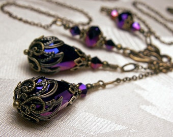 Collier victorien violet métallique, choker édouardien améthyste, bronze d’or antique, double goutte, larme de cristal, tentations de Titanic 13007