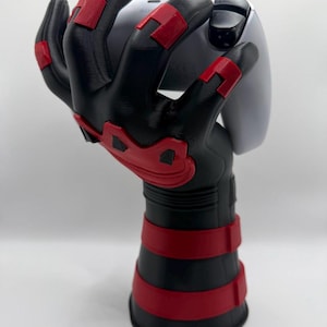 Daredevil-Inspired Hand Controller & Headset Stand – 3D Printed Gaming Display