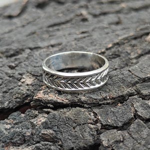 925 Sterling Silver Chevron Band Ring, Arrow Pattern Rings, Minimalist Stackable Ring