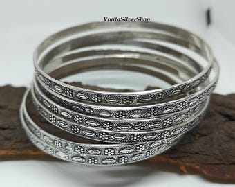 Conjunto de brazaletes florales vintage de plata oxidada para mujer: joyería tradicional india hecha a mano